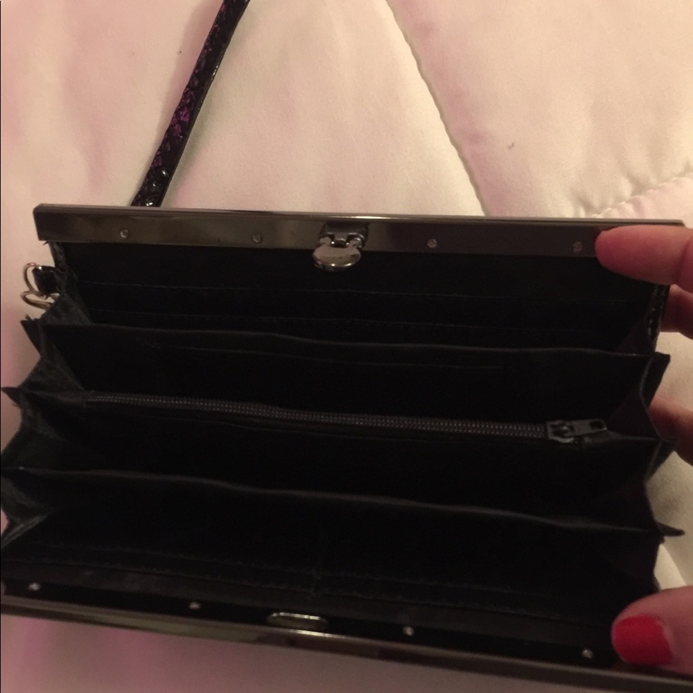 Wallet - Picture 3 of 3